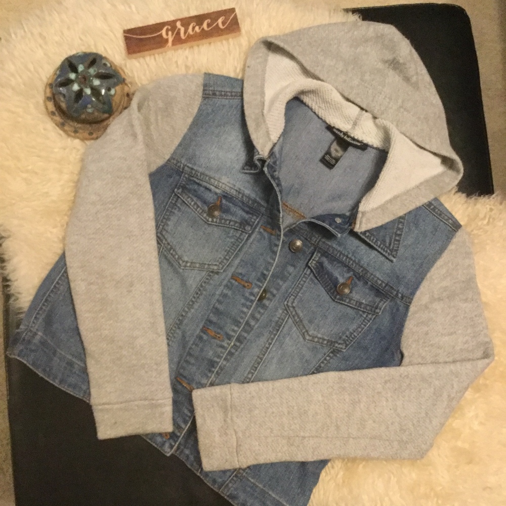 Wendy Belissimo Denim & Sweatshirt Jacket